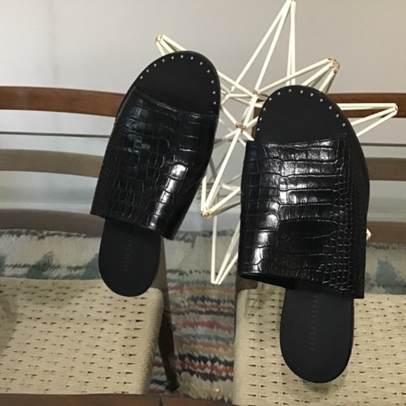 Freda Salvador pure slides - Picture 5 of 5